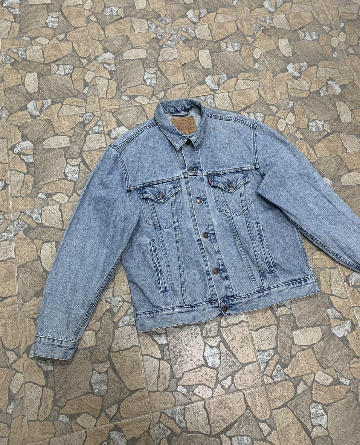 Levi's Vintage Levi’s Denim Jacket Size US M / EU 48-50 / 2 - 2 Thumbnail