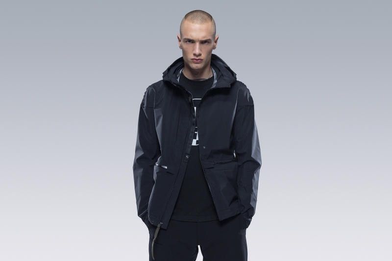 image of Acronym J66-Gt Ss18 in Black, Men's (Size Small)