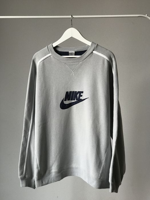 Nike vintage best sale oversized sweatshirt