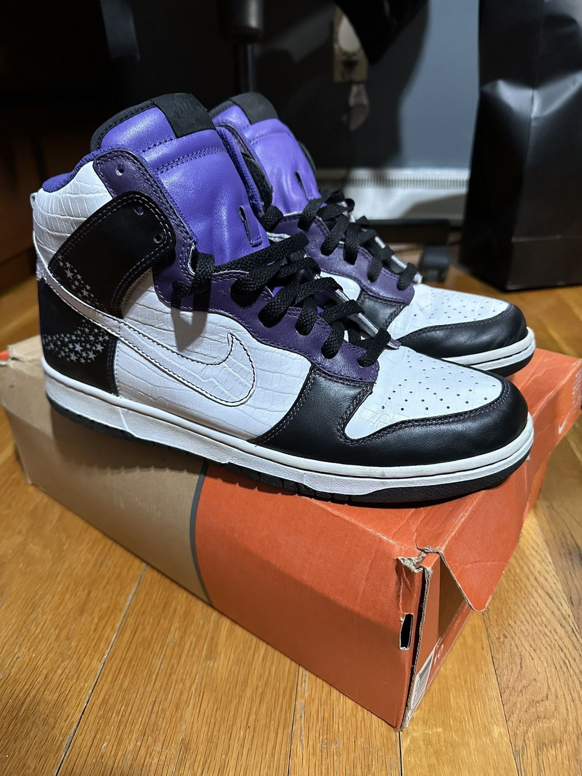 Nike × Vintage Nike Dunk High Crocodile Star 2006 (312786011) Size US 10 / EU 43 - 1 Thumbnail