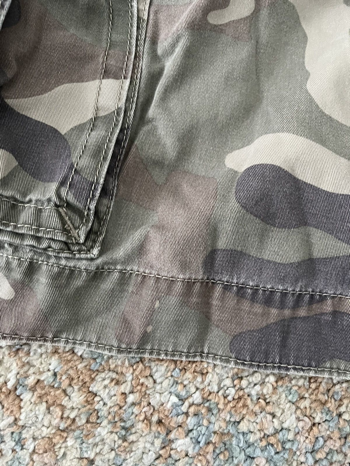 American Eagle Outfitters VTG American Eagle y2k Cargo Shorts Zip Pockets 36 Size US 34 / EU 50 - 8 Thumbnail
