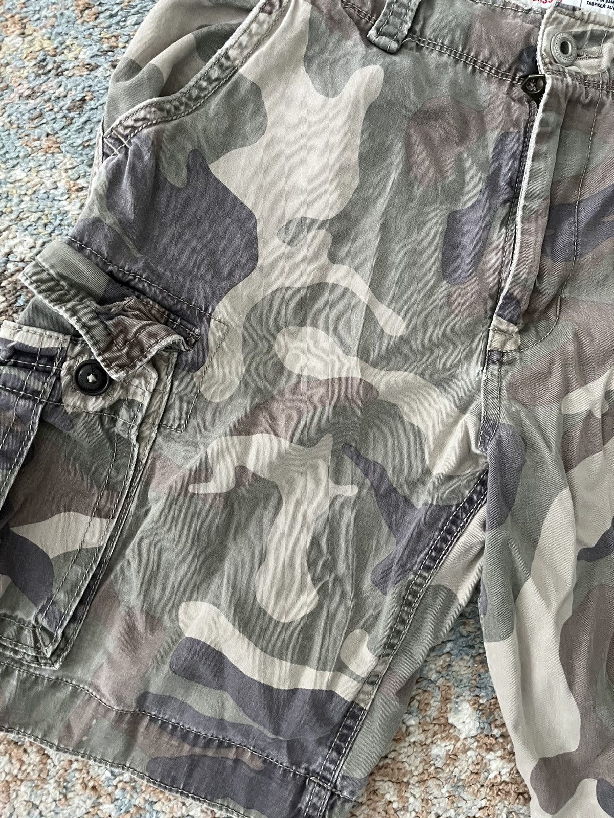 American Eagle Outfitters VTG American Eagle y2k Cargo Shorts Zip Pockets 36 Size US 34 / EU 50 - 3 Thumbnail
