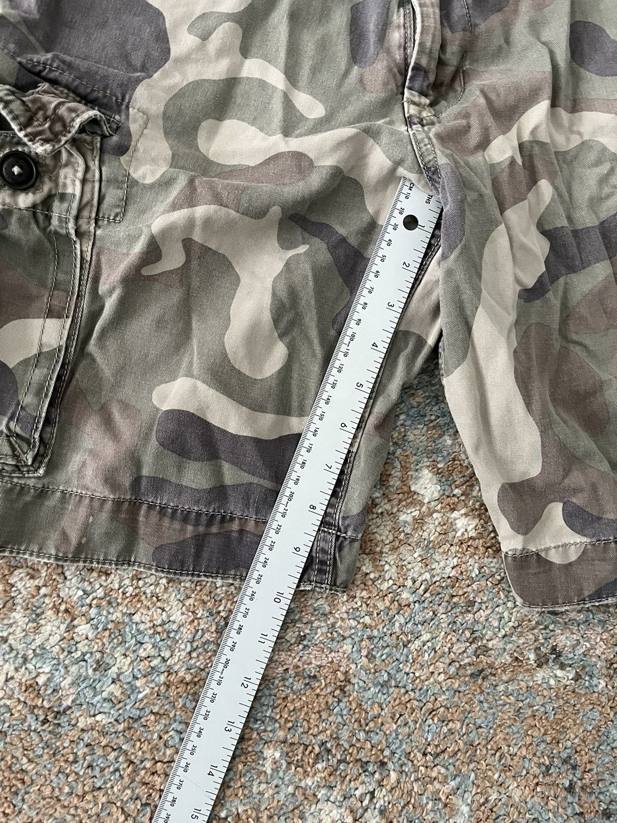 American Eagle Outfitters VTG American Eagle y2k Cargo Shorts Zip Pockets 36 Size US 34 / EU 50 - 6 Thumbnail