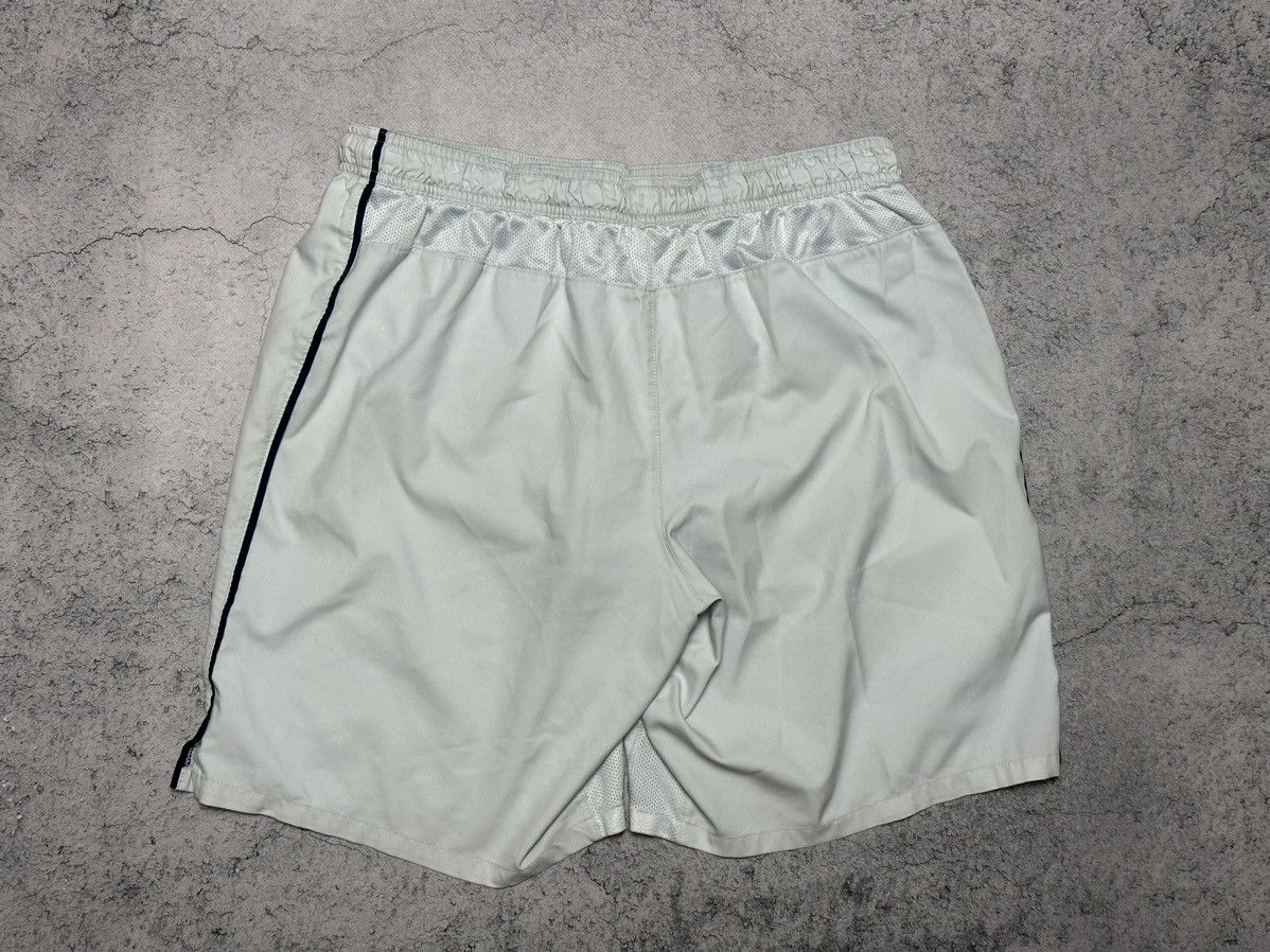 Nike 2014 Nike FC PSG Paris Saint Germain Shorts Size US 36 / EU 52 - 7 Thumbnail