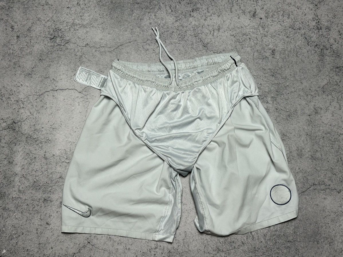 Nike 2014 Nike FC PSG Paris Saint Germain Shorts Size US 36 / EU 52 - 10 Thumbnail