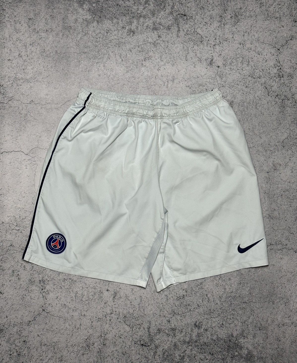Nike 2014 Nike FC PSG Paris Saint Germain Shorts Size US 36 / EU 52 - 1 Thumbnail