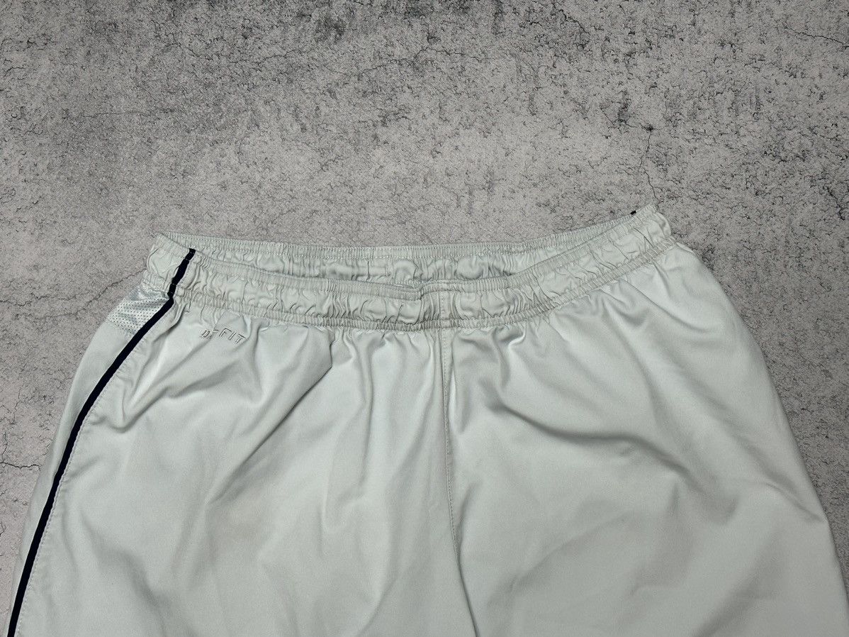 Nike 2014 Nike FC PSG Paris Saint Germain Shorts Size US 36 / EU 52 - 3 Thumbnail
