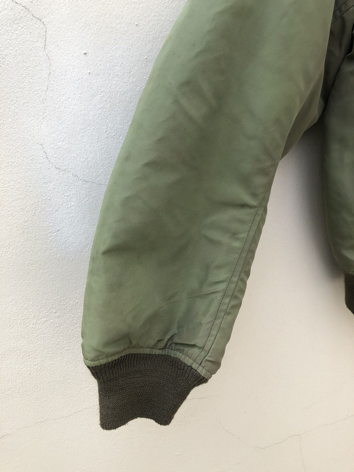 Buzz Rickson's B-15C Modified Bomber Flight Jacket Size US M / EU 48-50 / 2 - 9 Thumbnail