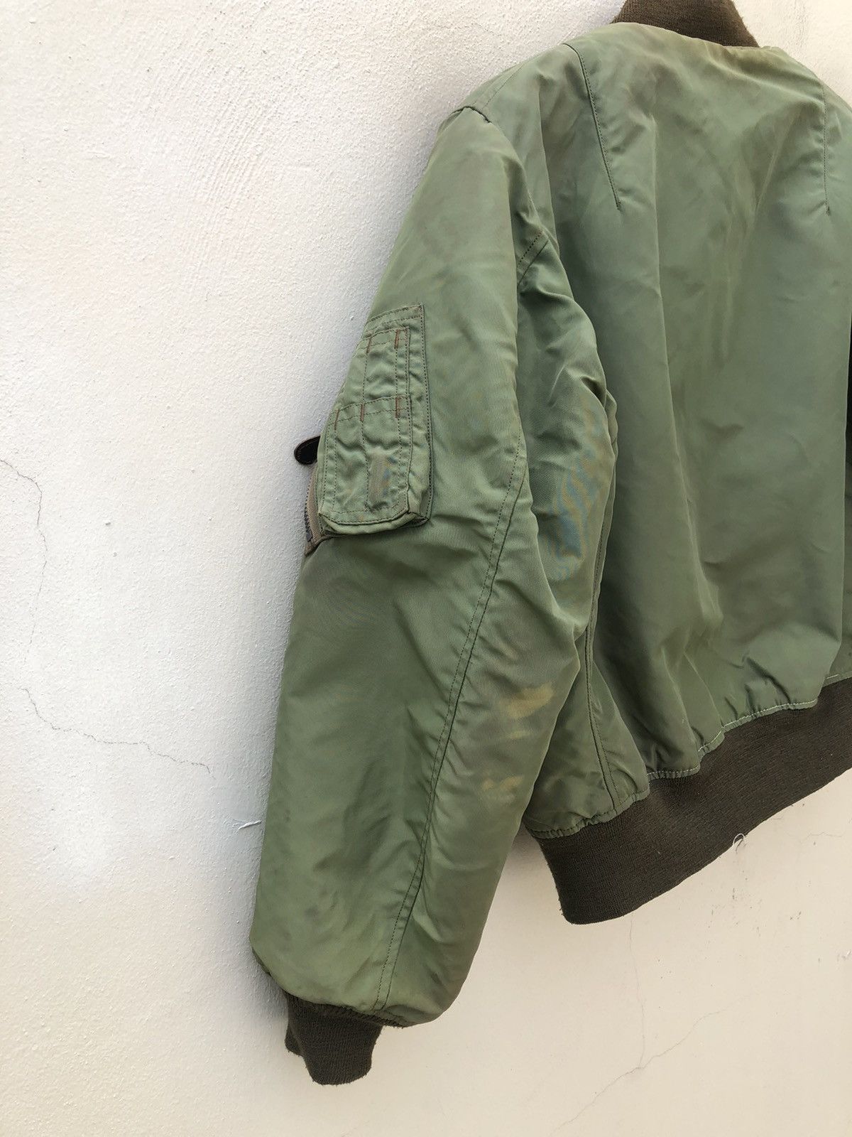 Buzz Rickson's B-15C Modified Bomber Flight Jacket Size US M / EU 48-50 / 2 - 16 Thumbnail