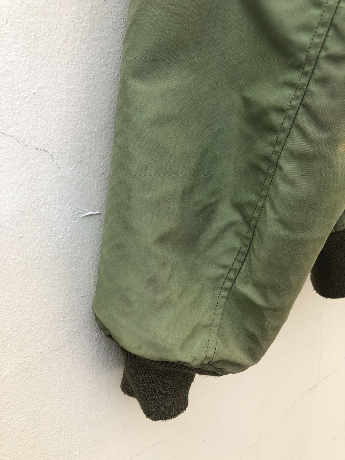 Buzz Rickson's B-15C Modified Bomber Flight Jacket Size US M / EU 48-50 / 2 - 17 Thumbnail