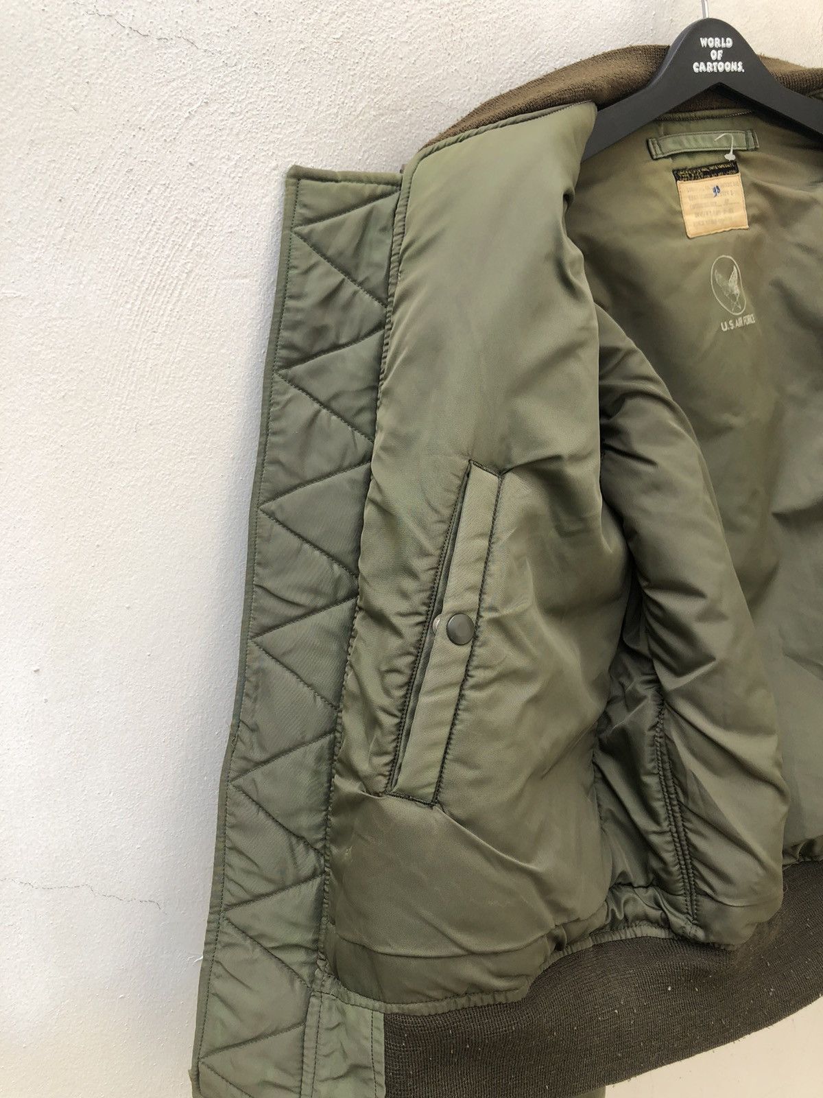 Buzz Rickson's B-15C Modified Bomber Flight Jacket Size US M / EU 48-50 / 2 - 22 Thumbnail