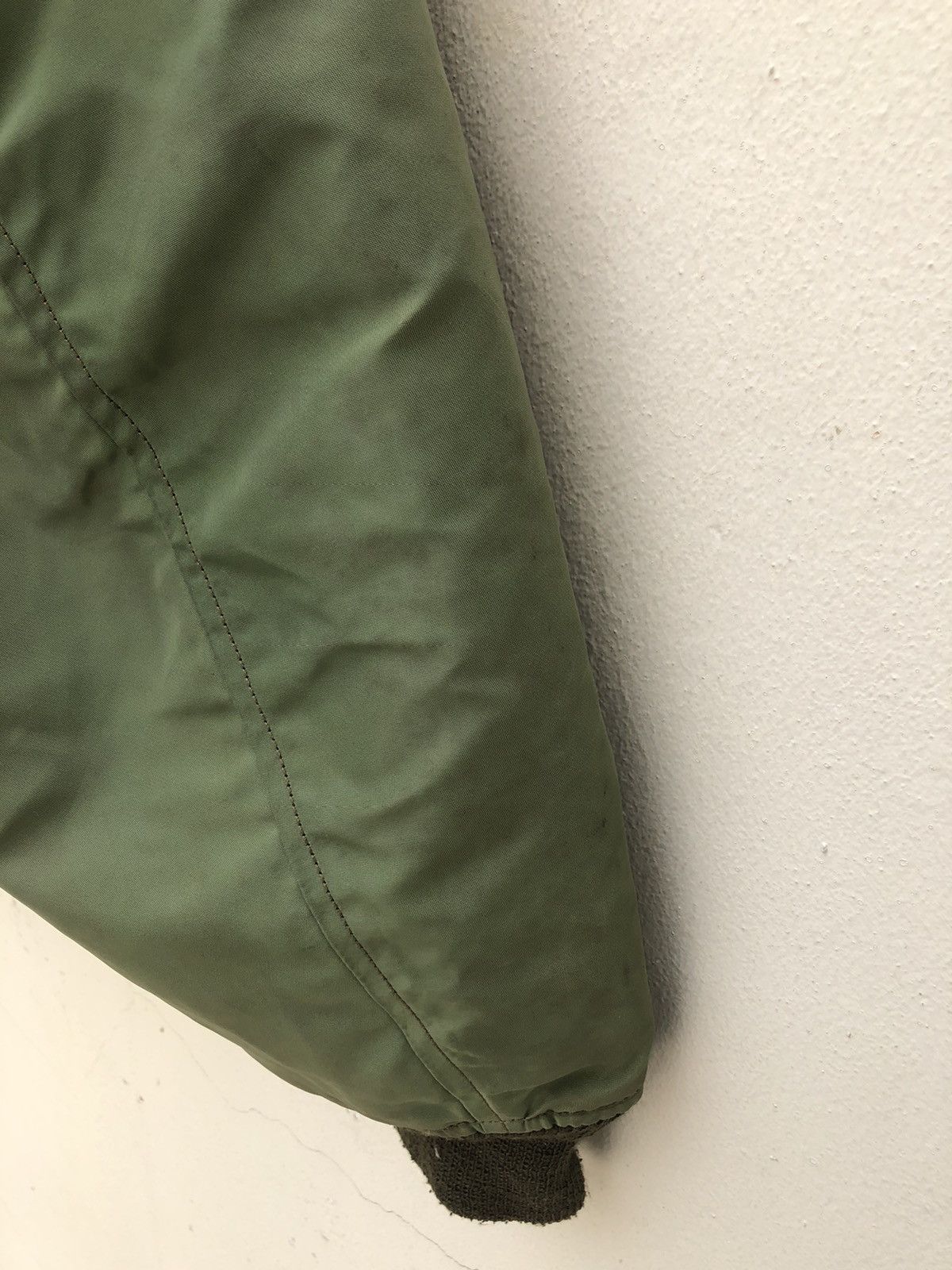 Buzz Rickson's B-15C Modified Bomber Flight Jacket Size US M / EU 48-50 / 2 - 14 Thumbnail