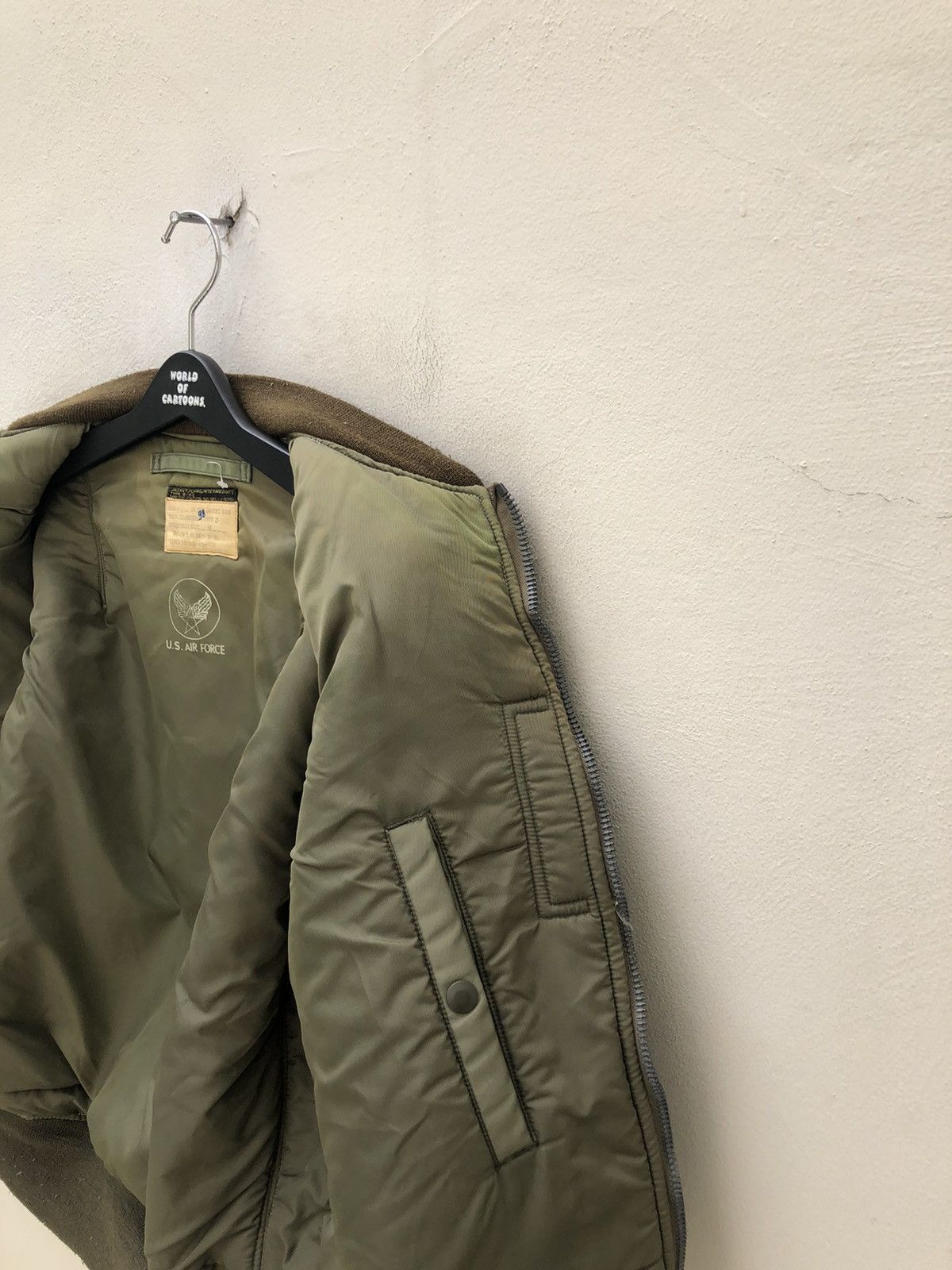 Buzz Rickson's B-15C Modified Bomber Flight Jacket Size US M / EU 48-50 / 2 - 23 Thumbnail