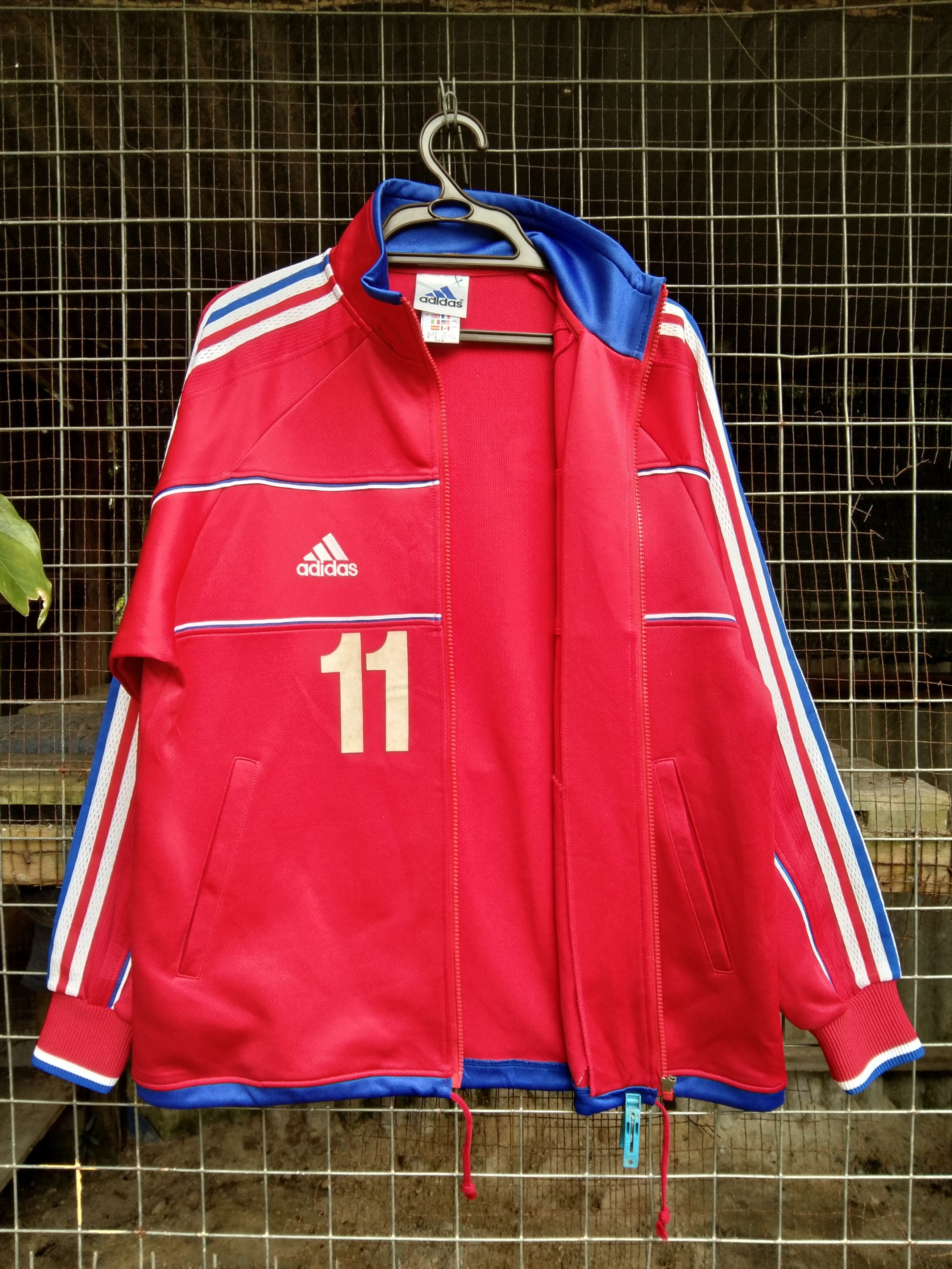 Adidas × Vintage VINTAGE ADIDAS MEN'S JACKET Size US M / EU 48-50 / 2 - 2 Thumbnail