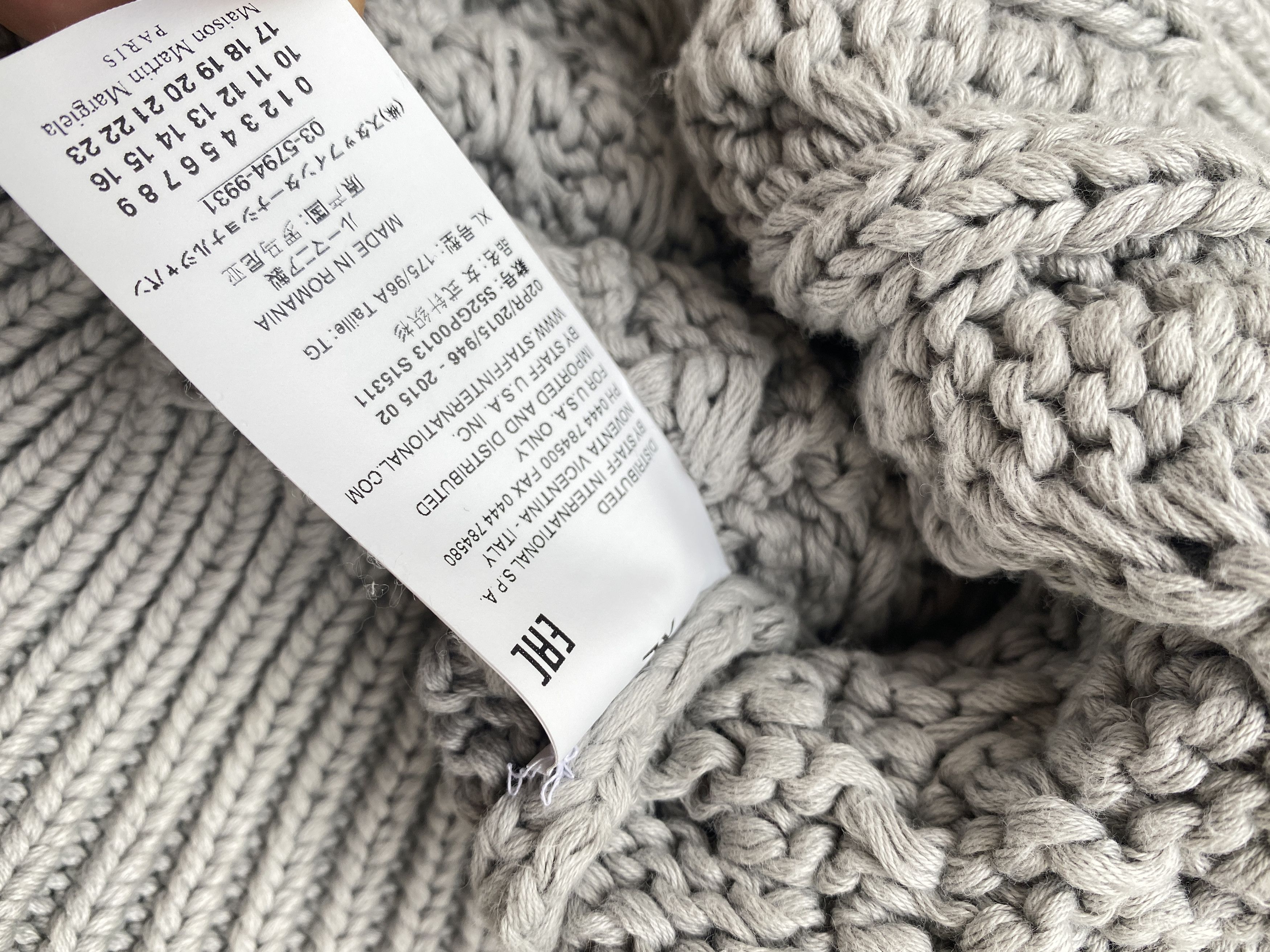 Maison Margiela FW 2015 Grey Cropped Heavy Knit Size US S / EU 44-46 / 1 - 6 Thumbnail