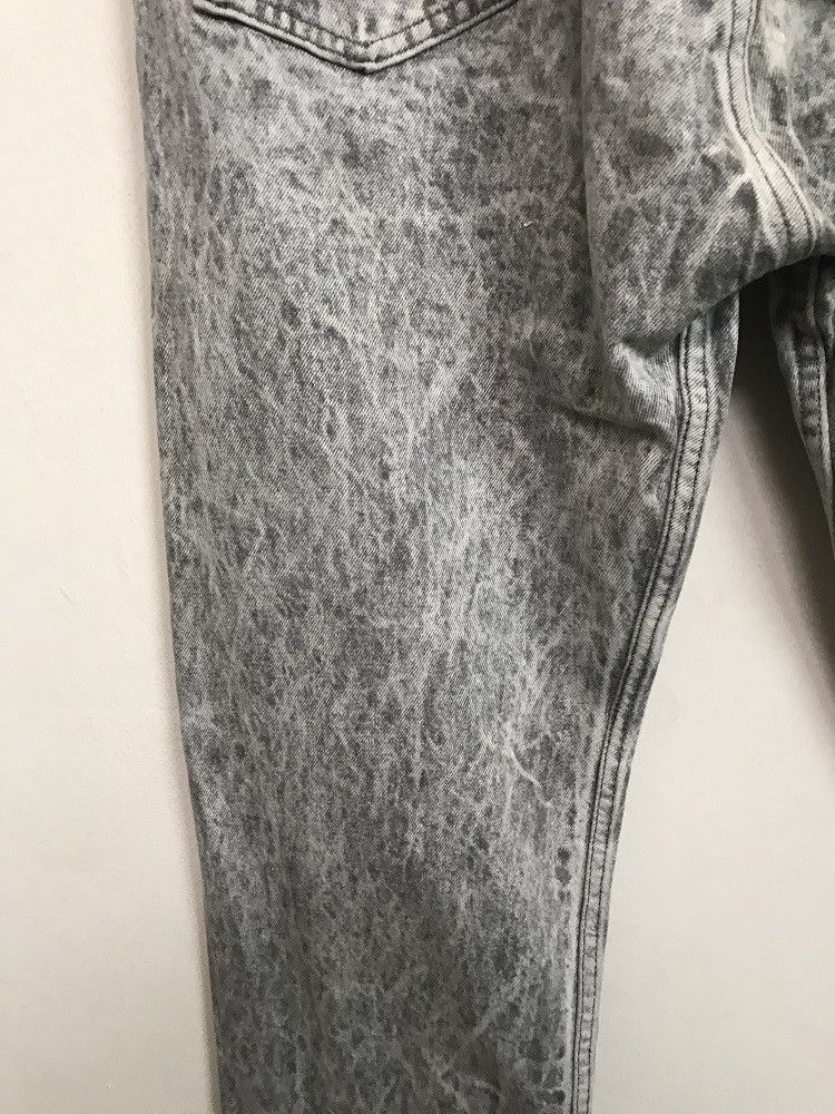 Levi's Vintage Levi's 501 Jeans Made in Usa Acid Washed Denim Size US 33 - 13 Thumbnail