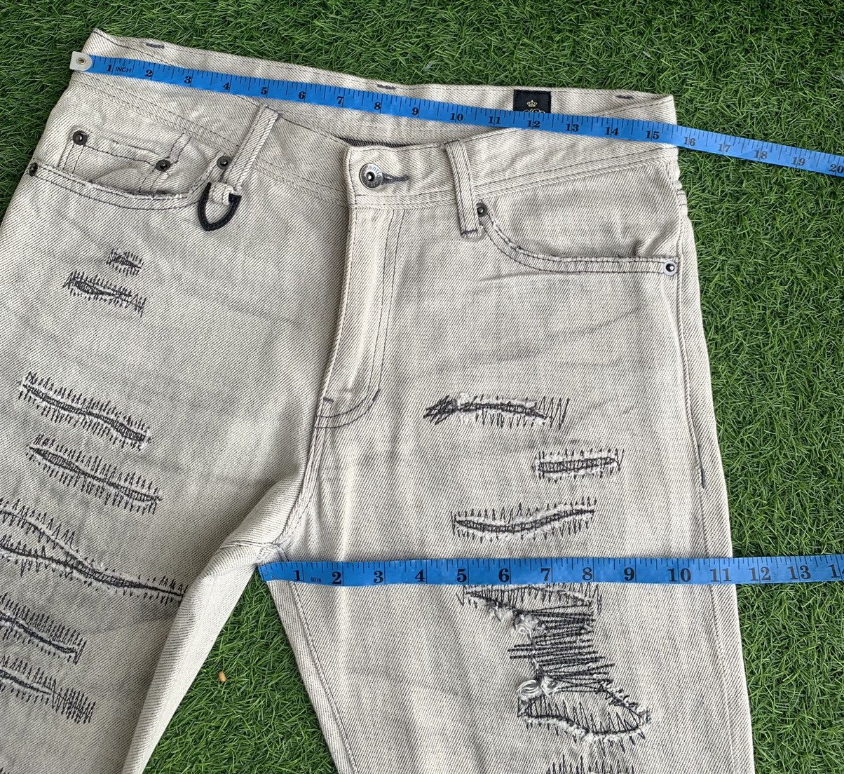 Japanese Brand Japanese Brand Distressed Semantic Design Size US 30 / EU 46 - 12 Thumbnail