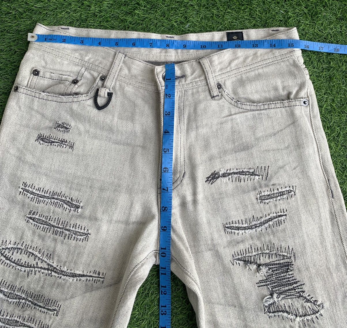 Japanese Brand Japanese Brand Distressed Semantic Design Size US 30 / EU 46 - 13 Thumbnail