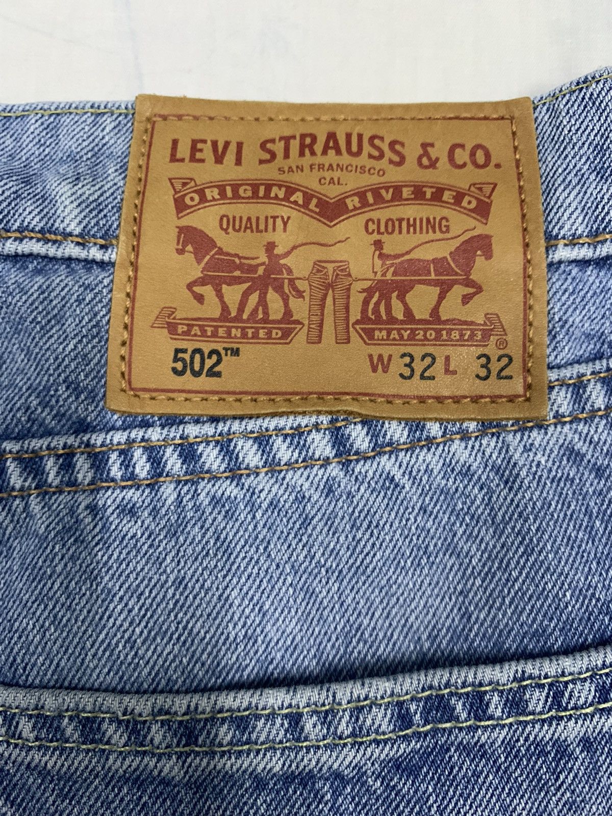 Levi's Vintage 2000s Levi’s 502 Blue Palm Tree Patchwork Jeans Size US 33 - 17 Thumbnail