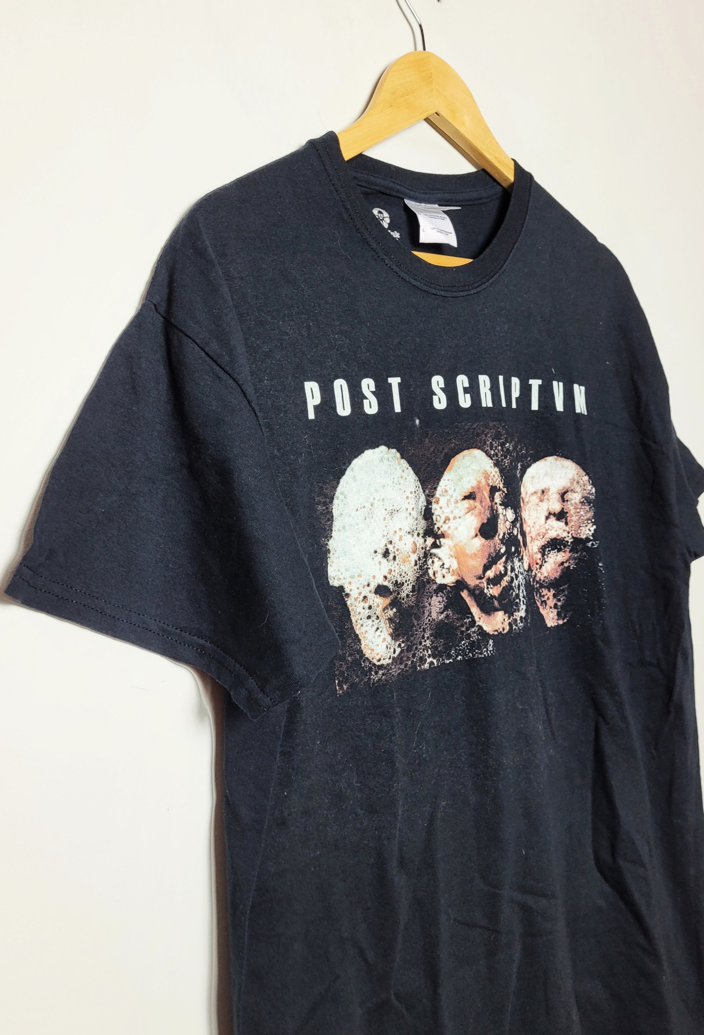 Band Tees POSTSTRIPTVM Art Vintage T-shirt Size US L / EU 52-54 / 3 - 5 Thumbnail