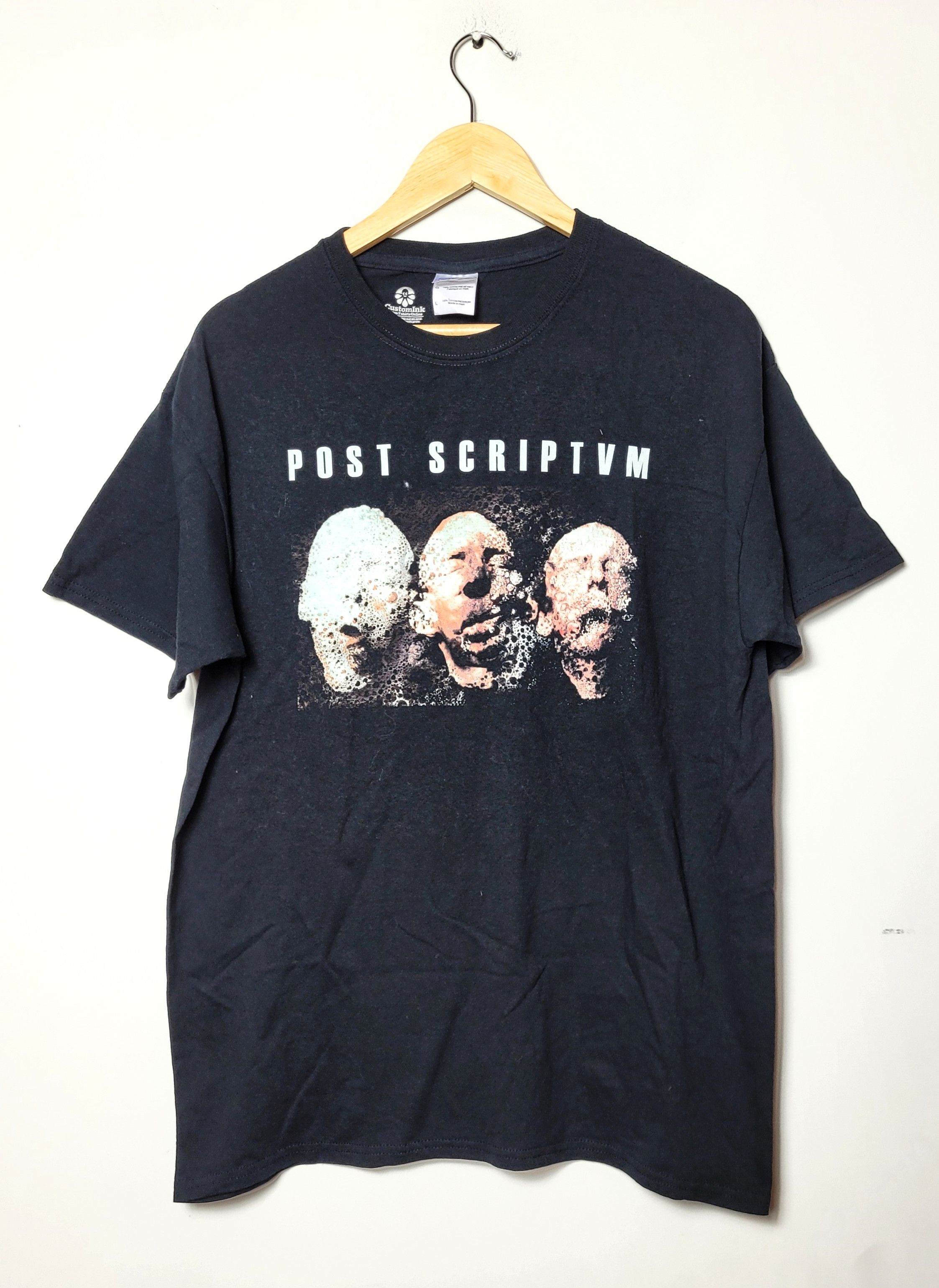 Band Tees POSTSTRIPTVM Art Vintage T-shirt Size US L / EU 52-54 / 3 - 1 Thumbnail