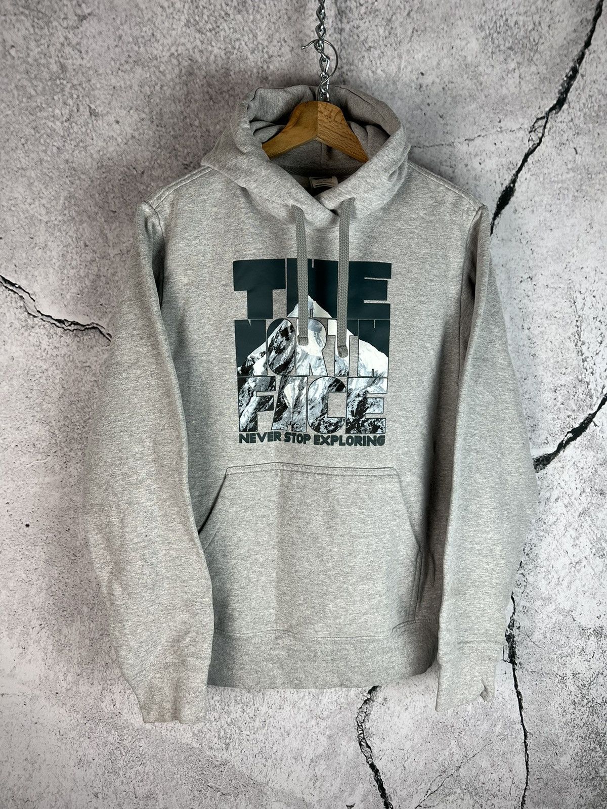 The North Face The North Face outdoor hoodie mountains print spell out Size US S / EU 44-46 / 1 - 1 Thumbnail