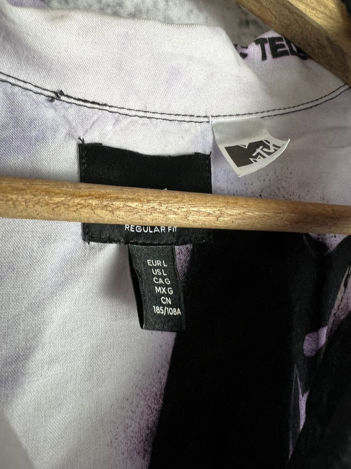 Mtv MTV x H&M multi logo button up shirt Size US L / EU 52-54 / 3 - 3 Thumbnail