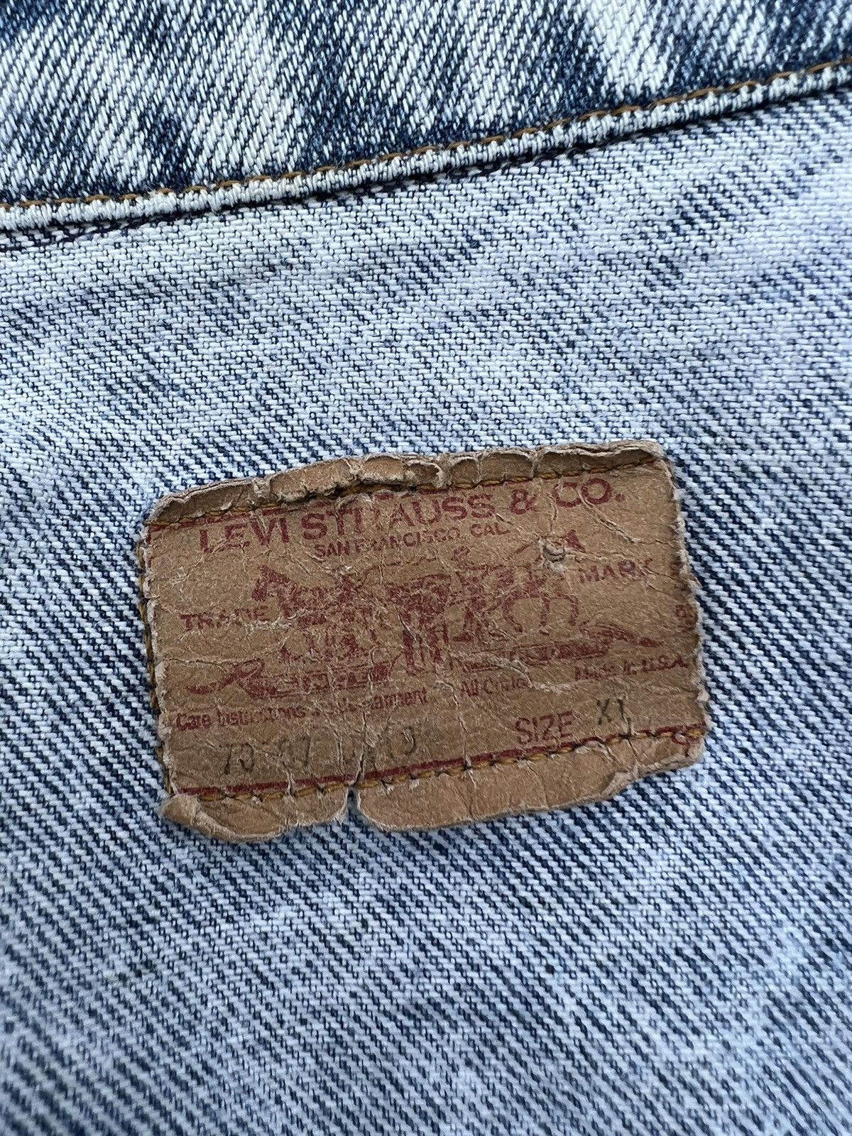 Levi's 80s 90s Levi’s Usa Acid Washed Trucker Denim Jacket Size US XL / EU 56 / 4 - 19 Thumbnail