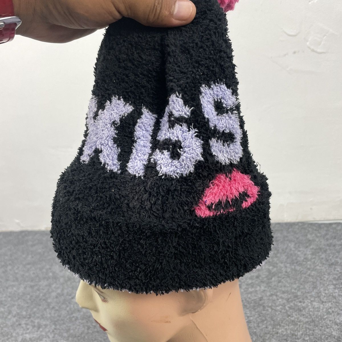 KISS Hug Kiss Fleece Beanie Hats Snow Caps Size ONE SIZE - 2 Thumbnail