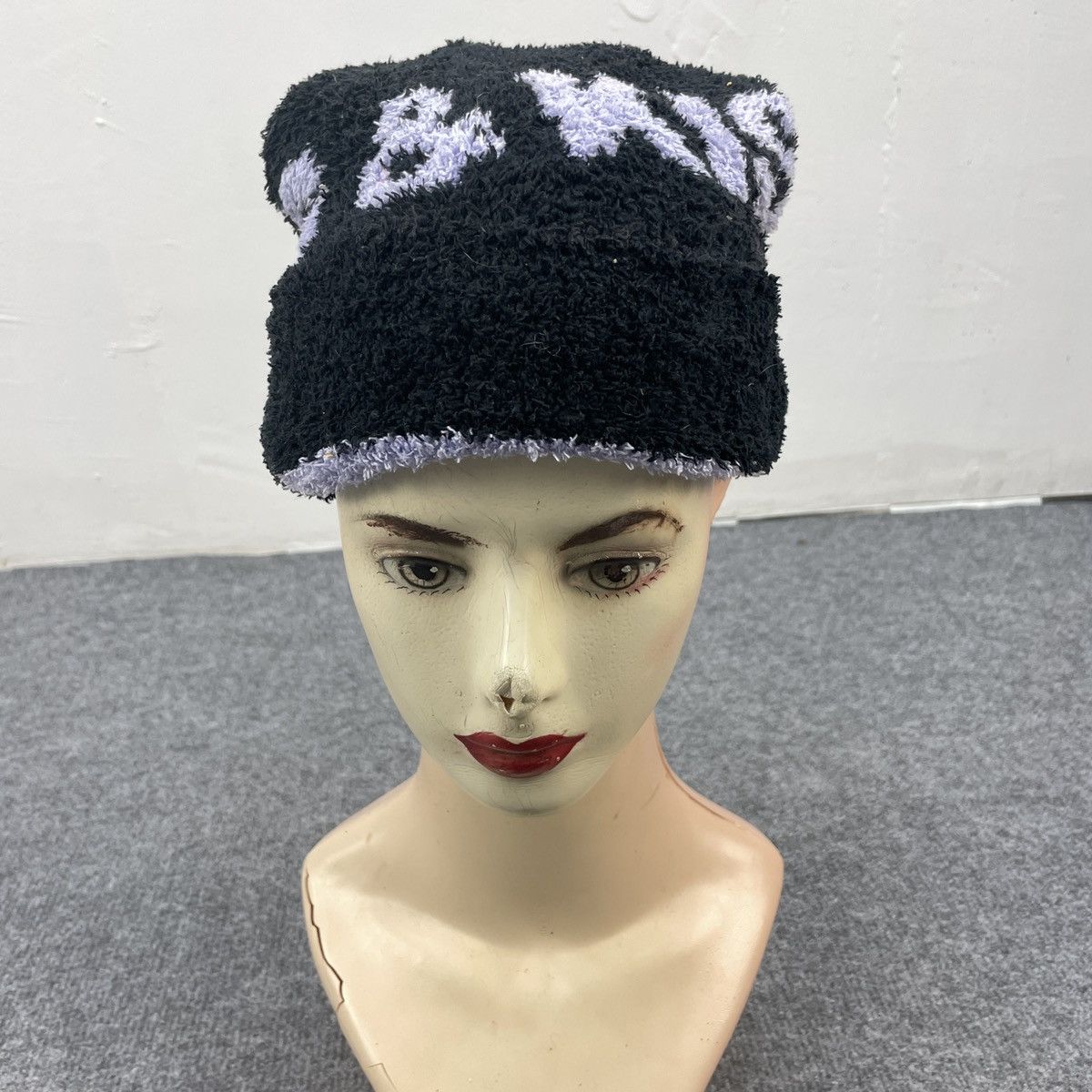 KISS Hug Kiss Fleece Beanie Hats Snow Caps Size ONE SIZE - 4 Thumbnail