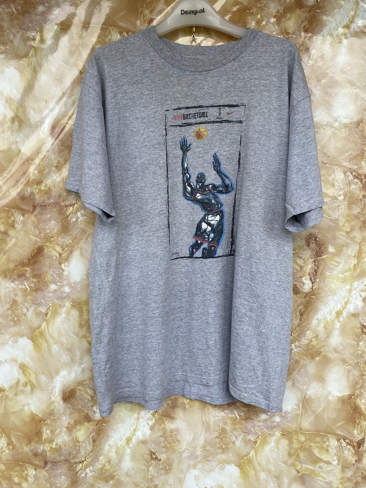Jordan Brand 90’s Nike Vintage Basketball jordan t-shirt Size US L / EU 52-54 / 3 - 2 Thumbnail