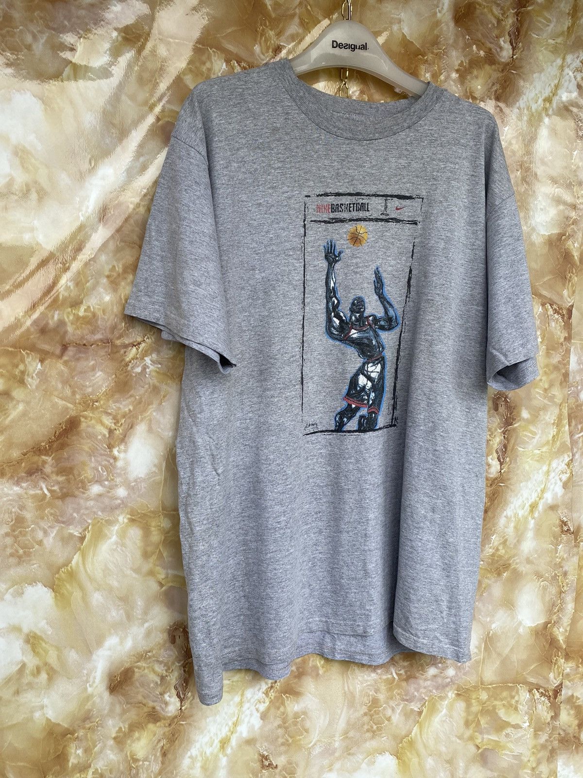 Jordan Brand 90’s Nike Vintage Basketball jordan t-shirt Size US L / EU 52-54 / 3 - 3 Thumbnail