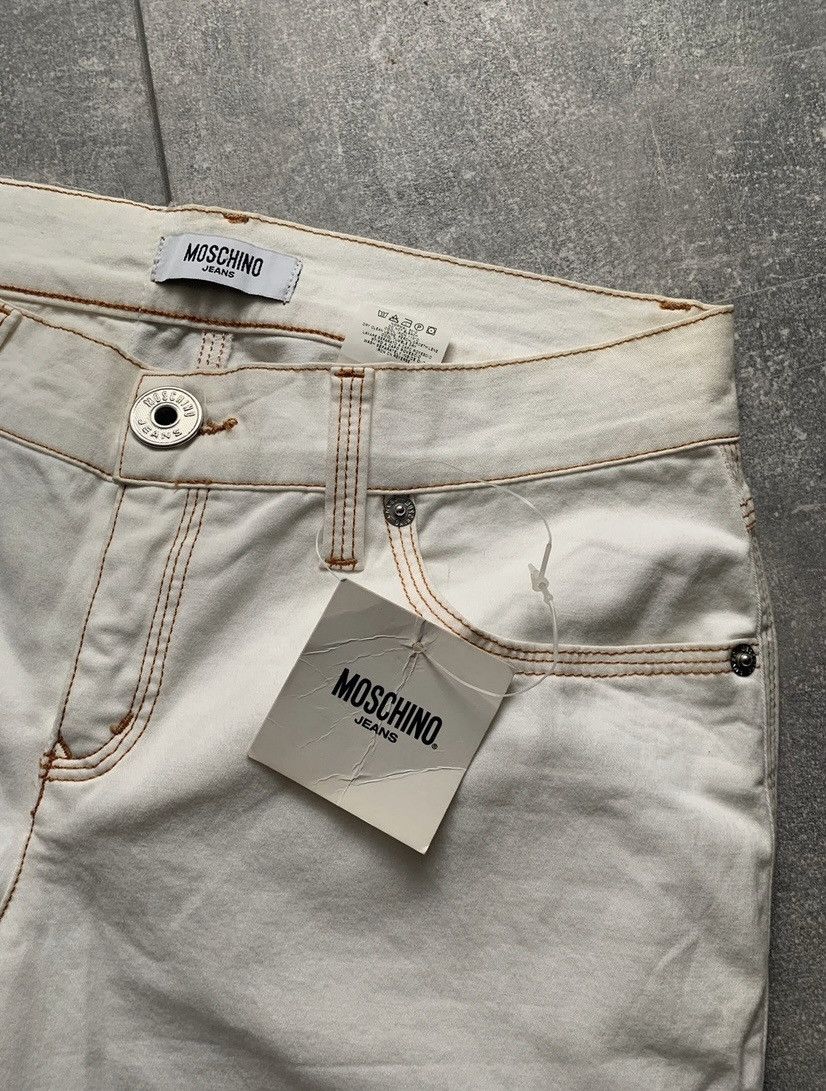 Moschino New 1990’s Moschino jeans nwt white slim bootcut rare denim Size 27" / US 4 / IT 40 - 7 Thumbnail