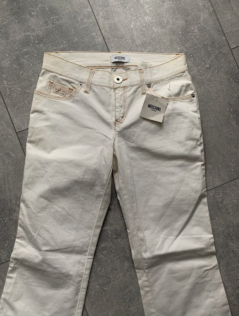 Moschino New 1990’s Moschino jeans nwt white slim bootcut rare denim Size 27" / US 4 / IT 40 - 6 Thumbnail