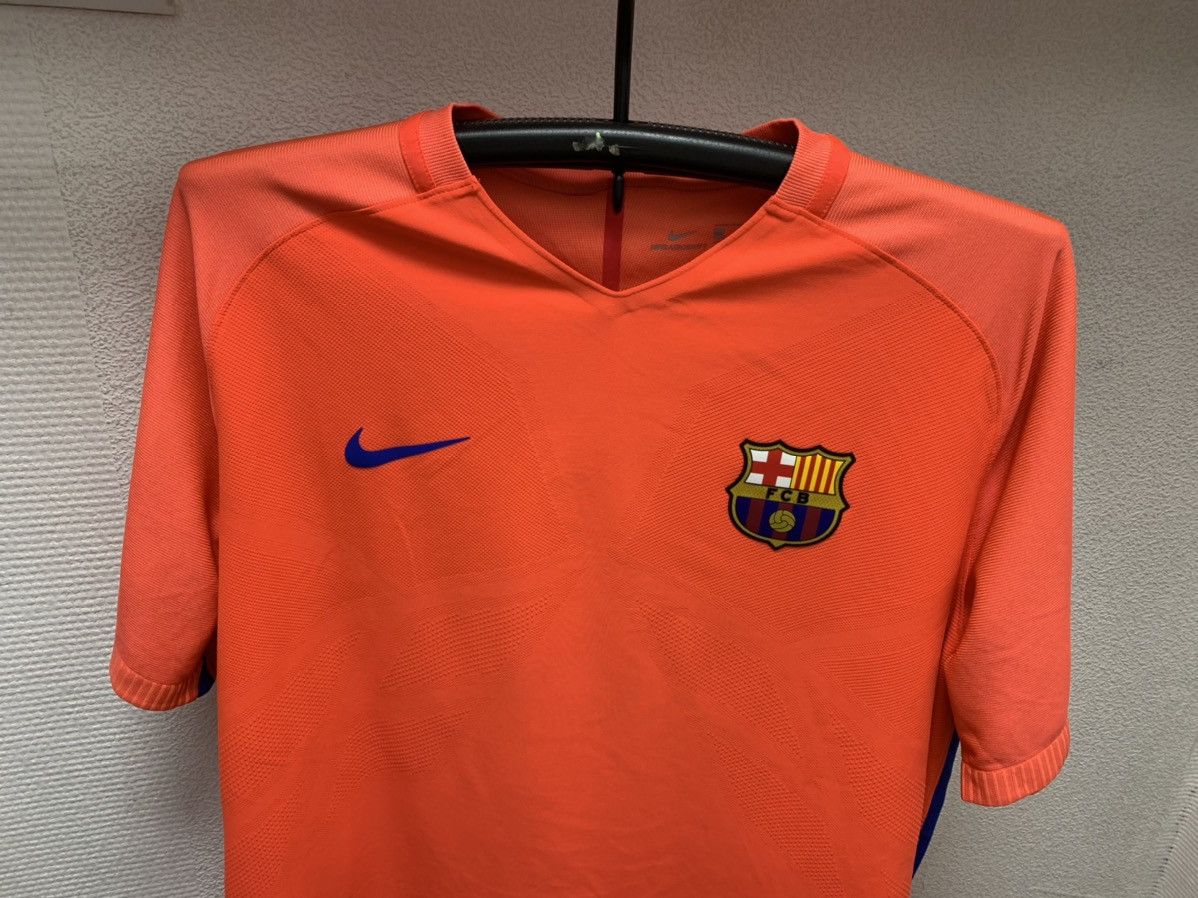 Nike Nike Barcelona soccer jersey Xxl 2xl orange Size US XXL / EU 58 / 5 - 3 Thumbnail