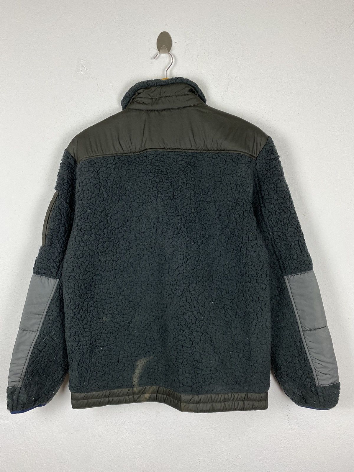 Jun Takahashi × Undercover × Uniqlo 🔥Uniqlo Undercover by Jun Takahashi Sherpa Jacket Size US M / EU 48-50 / 2 - 5 Thumbnail