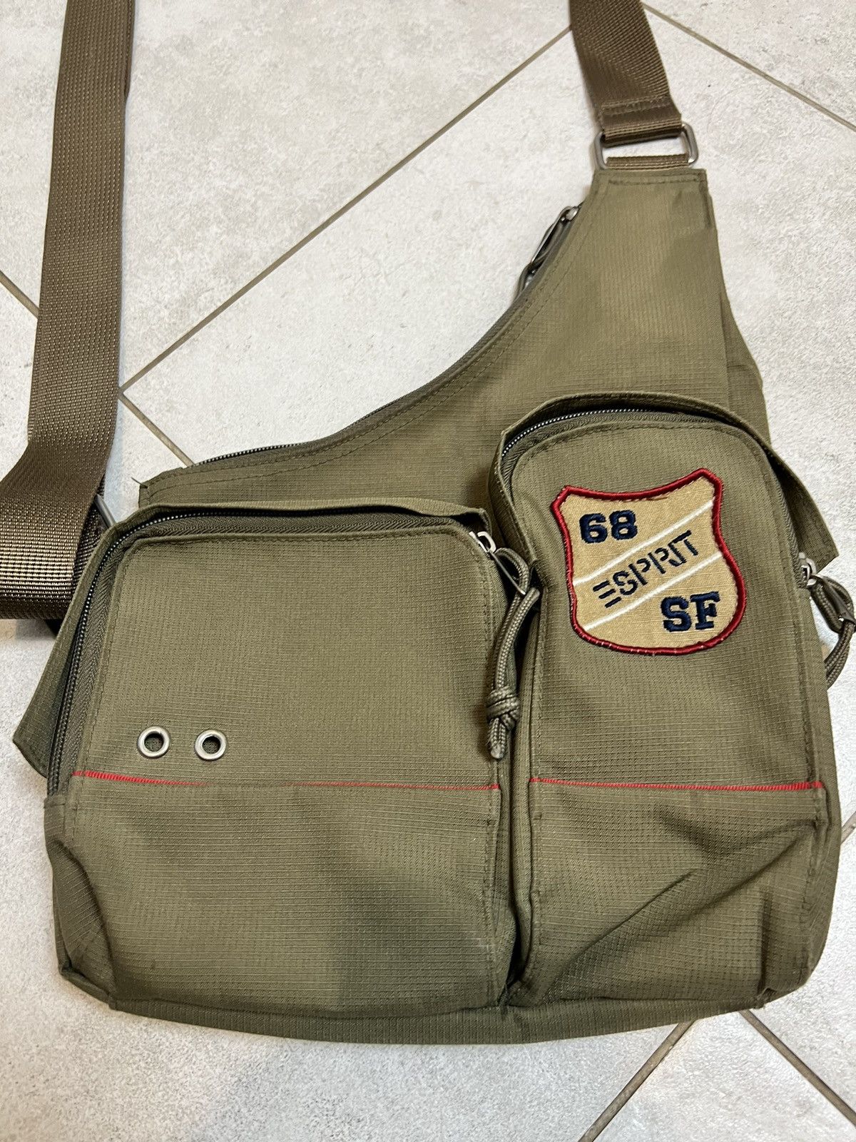 Esprit Y2K Esprit Crossbody Sling Bag Backpack Hype Streetwear Grai Size ONE SIZE - 3 Thumbnail