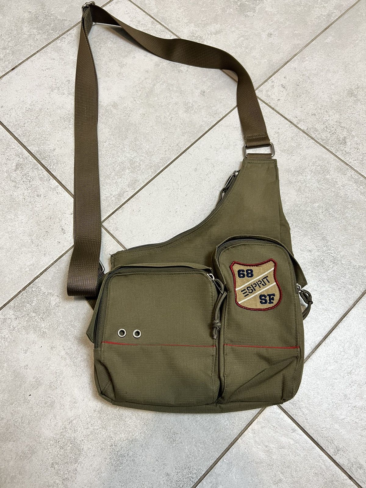 Esprit Y2K Esprit Crossbody Sling Bag Backpack Hype Streetwear Grai Size ONE SIZE - 1 Thumbnail