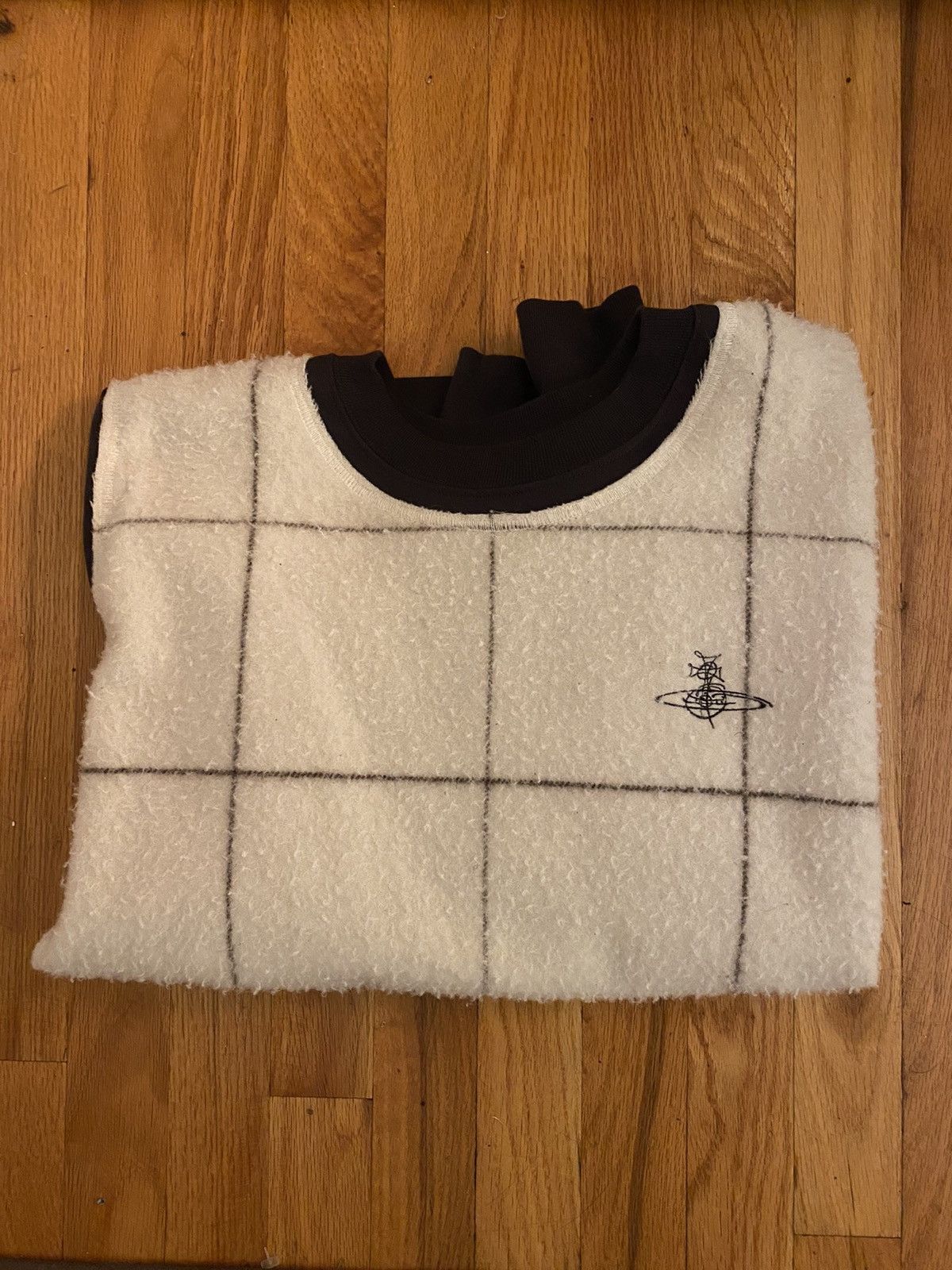 image of Vivienne Westwood Crewneck in White, Men's (Size Medium)