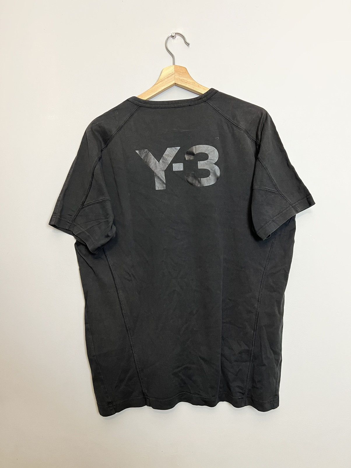 Adidas Rare S07 Y-3 Yohji Yamamoto Adidas Tonal Logo Tshirt Vintage Size US L / EU 52-54 / 3 - 1 Thumbnail