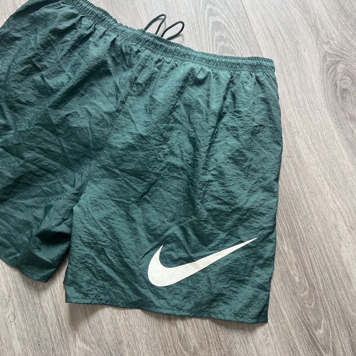 Nike × Vintage Vintage Nike nylon shorts 90s Size US 34 / EU 50 - 1 Thumbnail