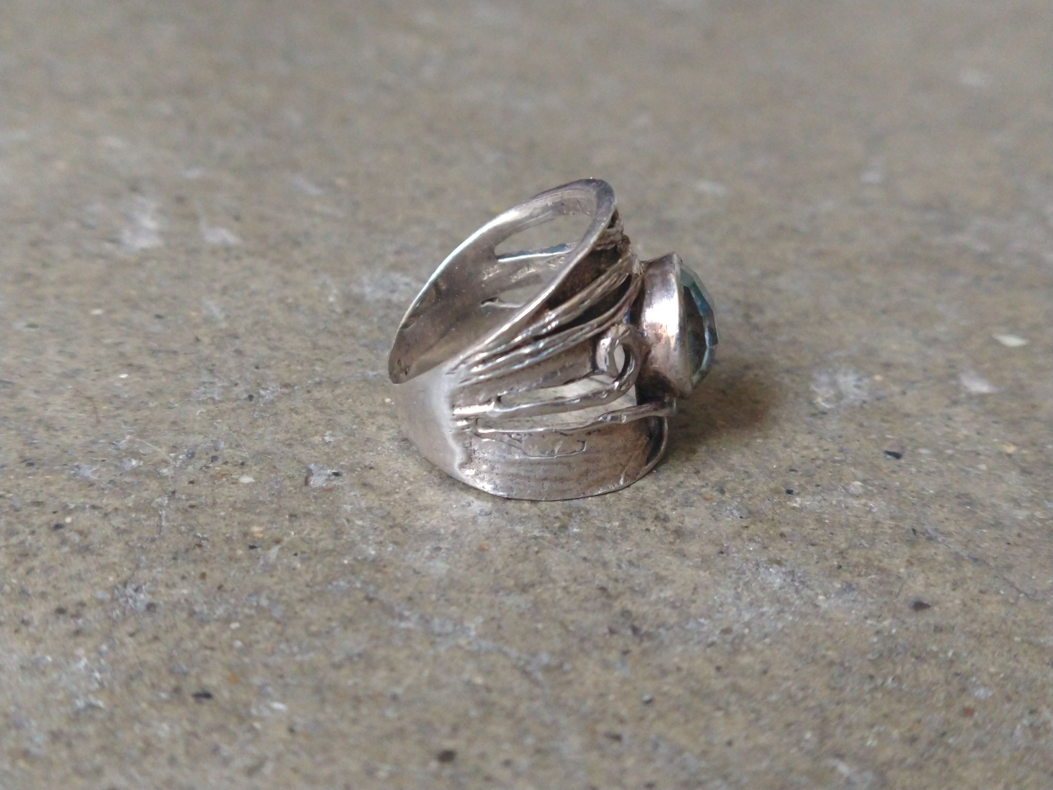 Jewelry Sterling Silver Ring Size 7.75 Green Amethyst Modern Size ONE SIZE - 7 Thumbnail