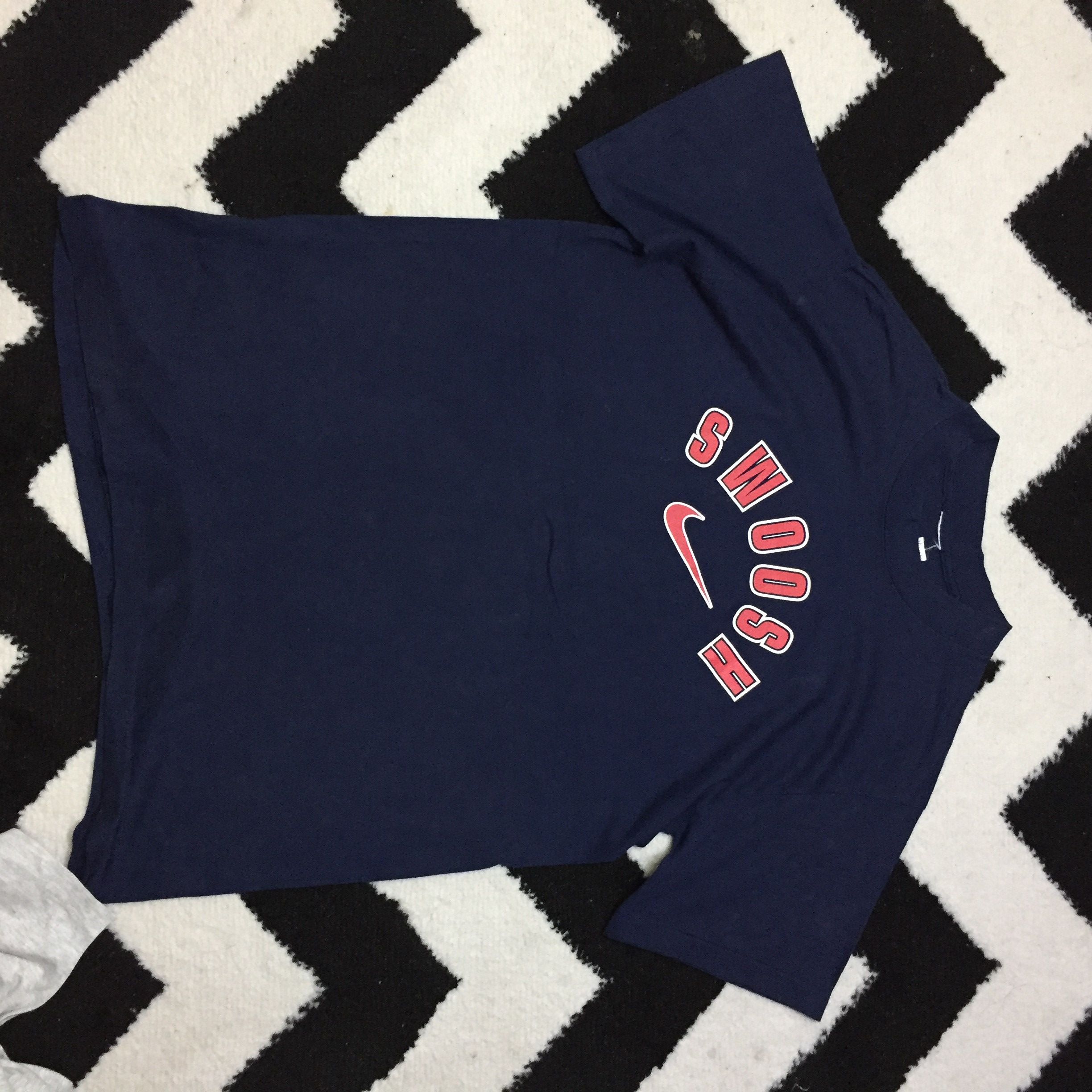 Nike × Vintage Vintage 90s Nike swoosh t shirt Size US M / EU 48-50 / 2 - 1 Thumbnail
