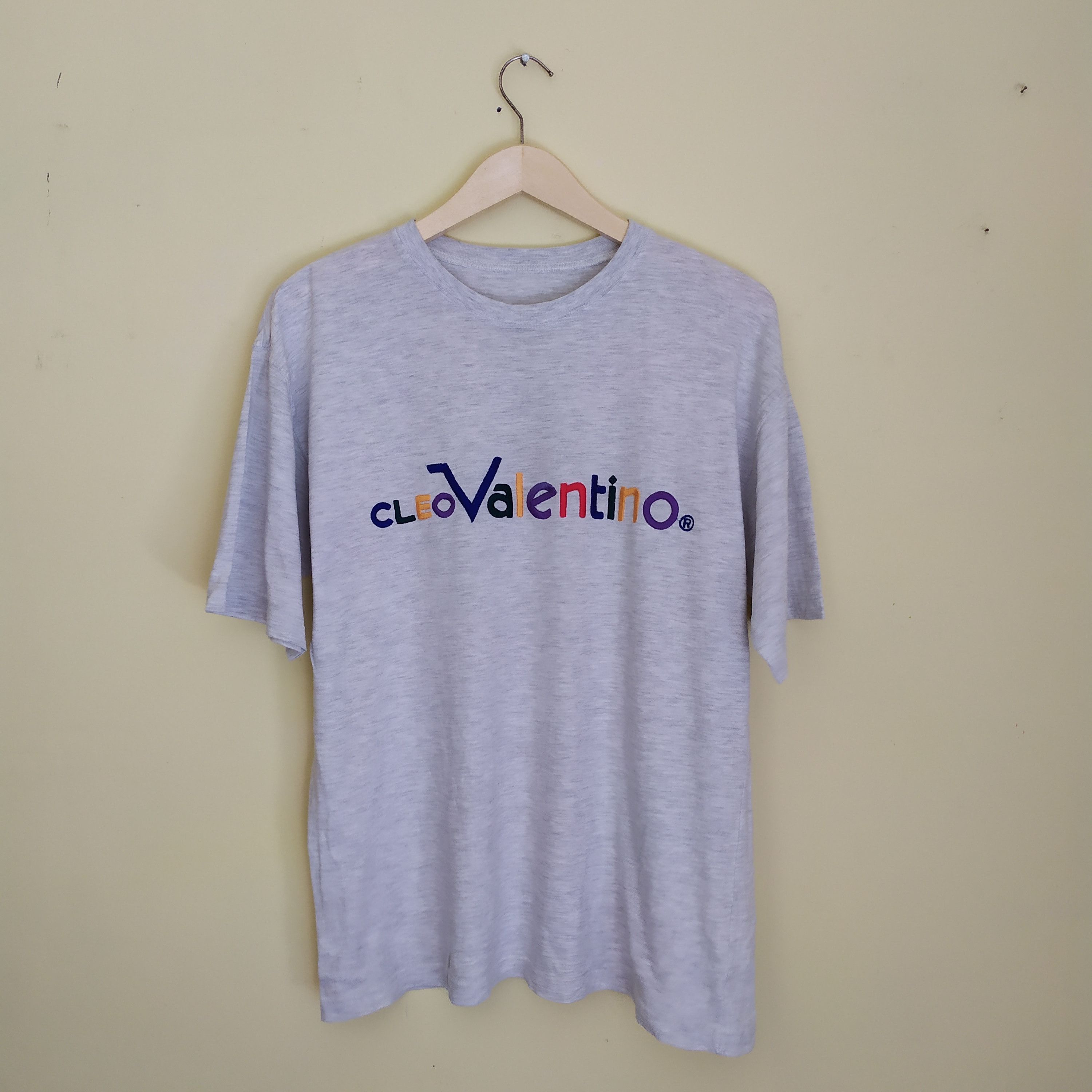 Valentino × Vintage Vintage Cleo Valentino T shirt Size US L / EU 52-54 / 3 - 1 Thumbnail
