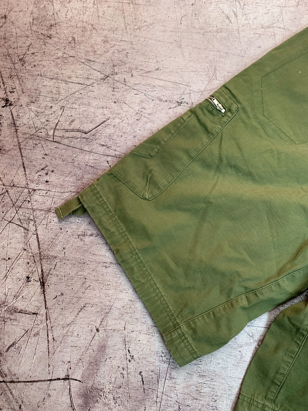 Nike × Vintage Vintage Nike Y2K Cargo Mens Shorts Size US 34 / EU 50 - 8 Thumbnail