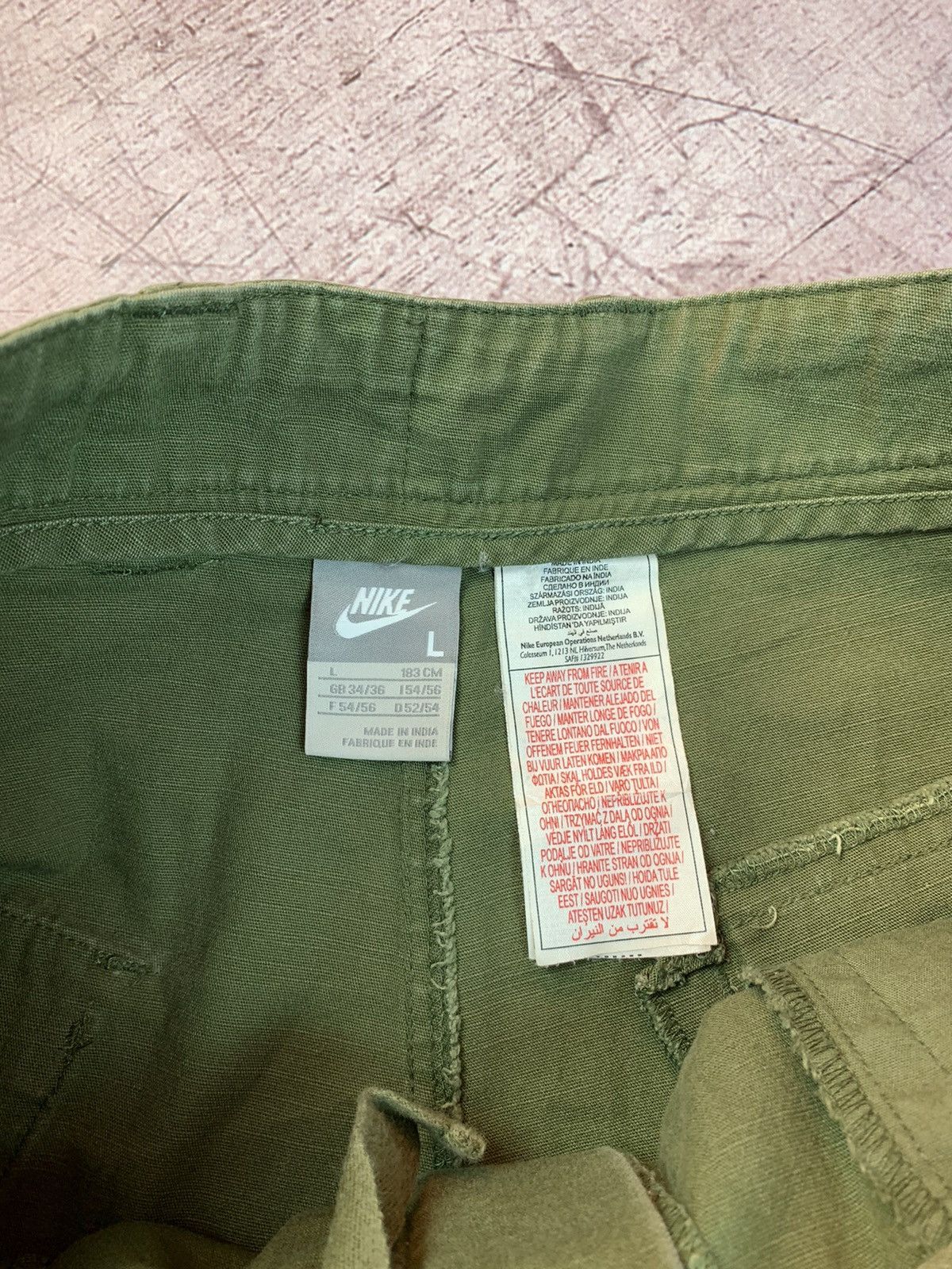 Nike × Vintage Vintage Nike Y2K Cargo Mens Shorts Size US 34 / EU 50 - 9 Thumbnail