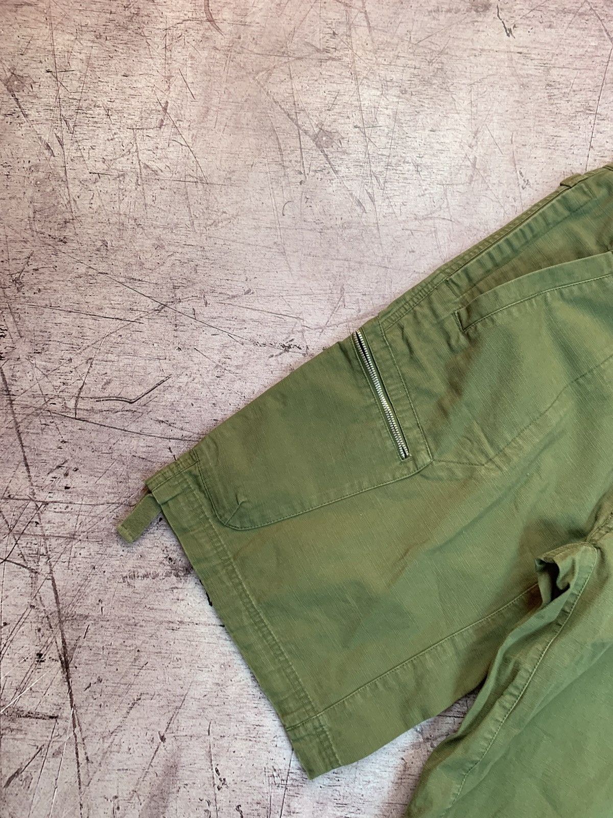 Nike × Vintage Vintage Nike Y2K Cargo Mens Shorts Size US 34 / EU 50 - 3 Thumbnail