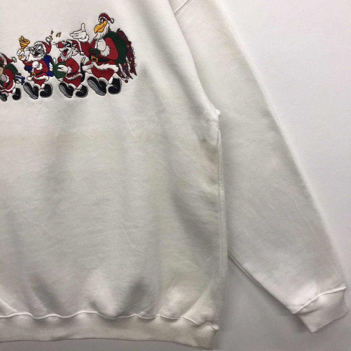 Vintage × Warner Bros Rare!! Vintage Warner Bros Looney Tunes Embroidery Size US L / EU 52-54 / 3 - 4 Thumbnail