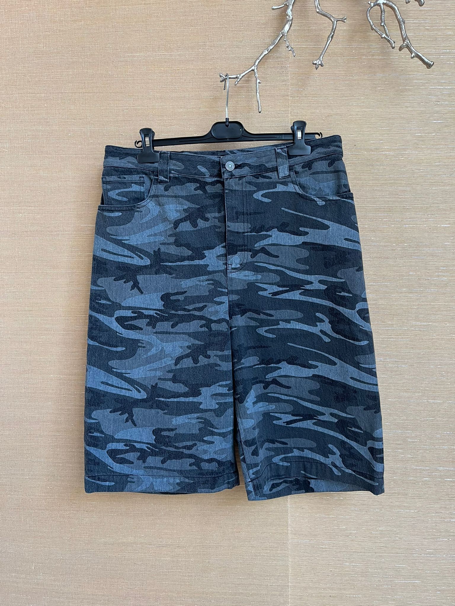 image of Balenciaga Overprinted Camo Shorts In Black, Men's (Size 33)