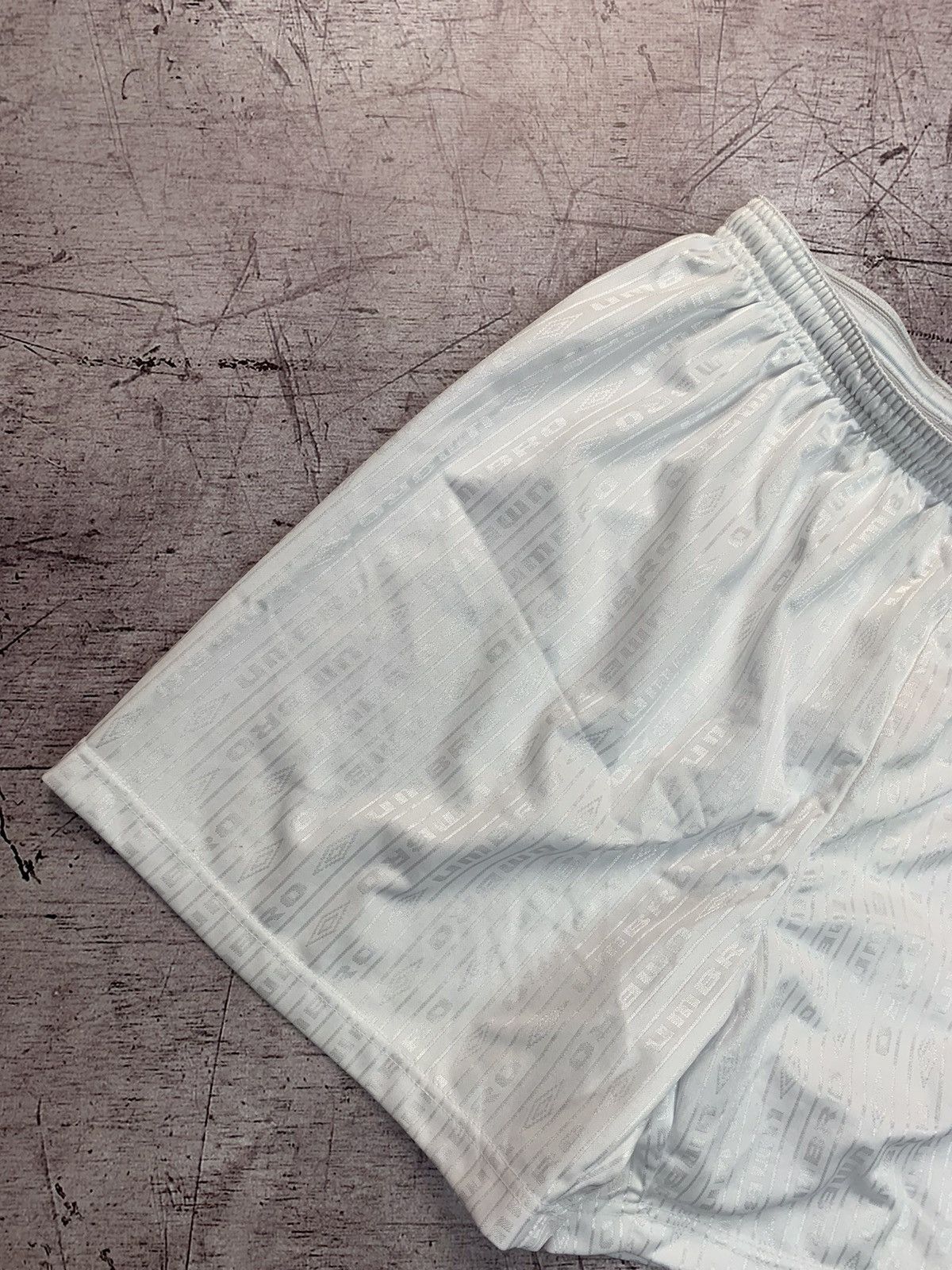Umbro Vintage Umbro White Shorts Size US 34 / EU 50 - 6 Thumbnail